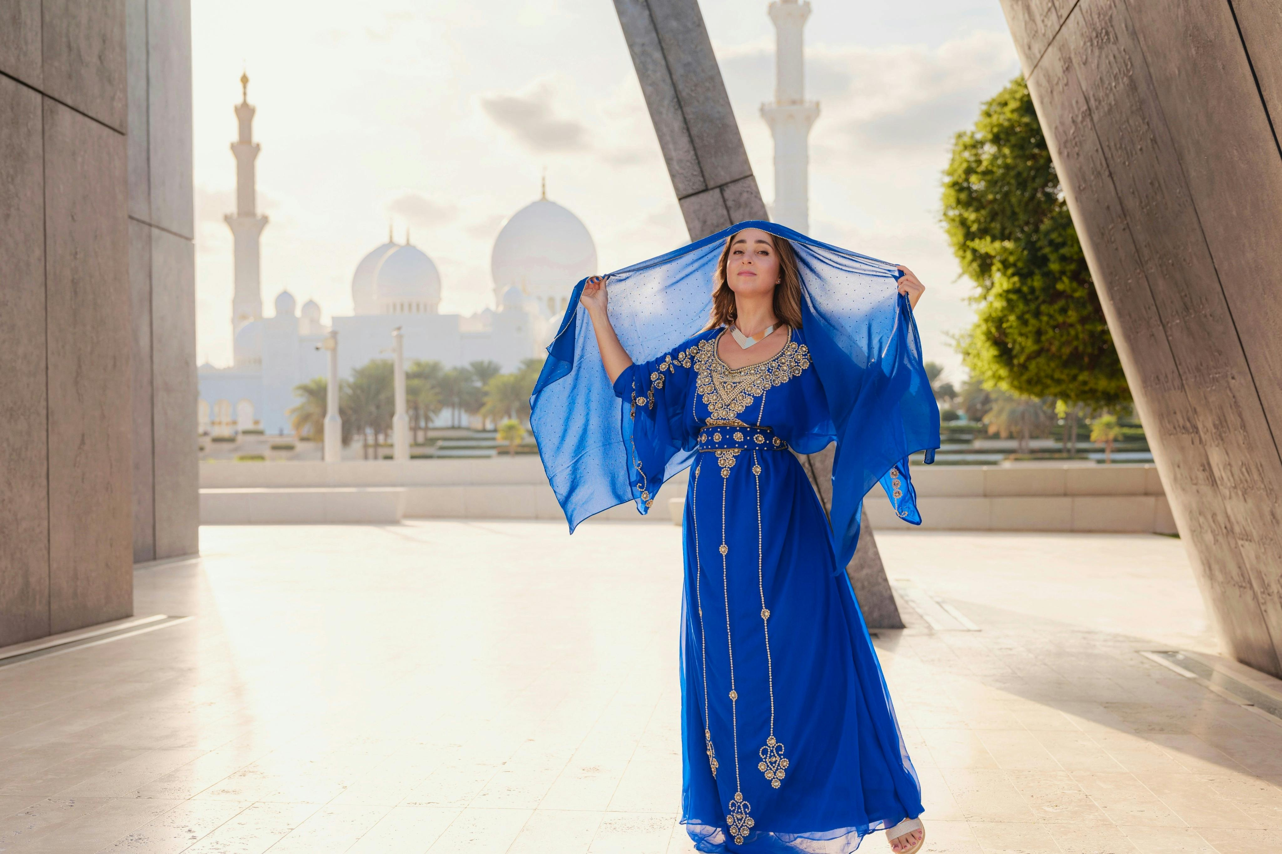 Abu Dhabi: Guided City Tour + Sheikh Zayed Grand Mosque & Emirates Palace Entry - Photo 1 of 8